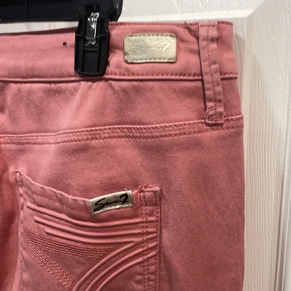 Skinny pink capri with stretch - Picture 3 of 5